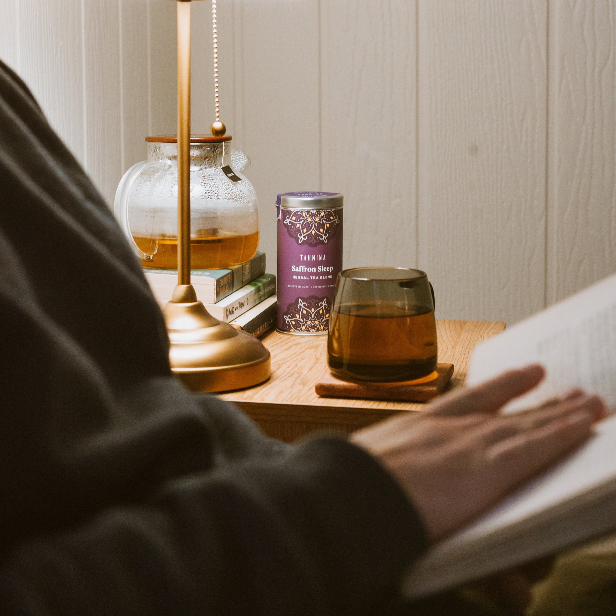 4 Reasons to Drink Saffron Tea for Seasonal Affective Disorder